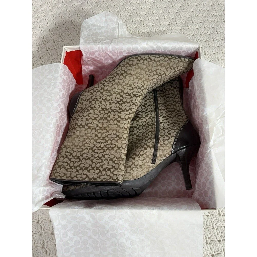 Coach Ankle Boots Women's 9B Canvas Leather Signature C Kitten Heel Vintage Y2K